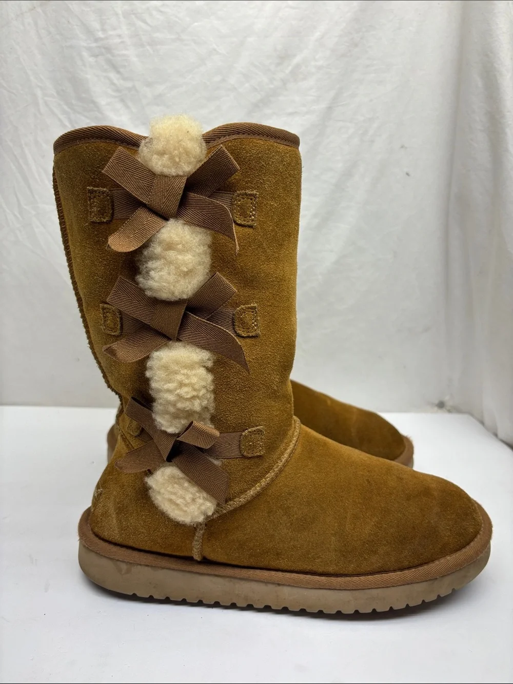 Koolaburra by Ugg bows boots, women’s size 9, box 1G